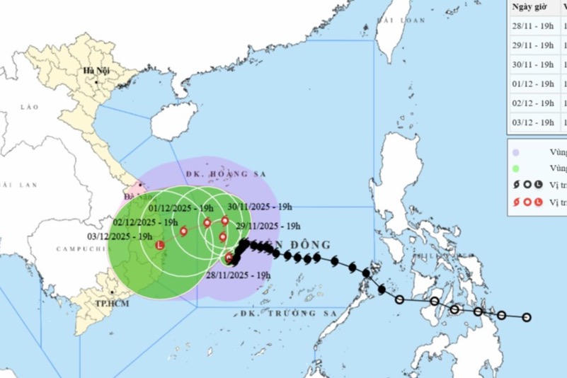 Bão số 15 cách đảo Song Tử Tây 200km