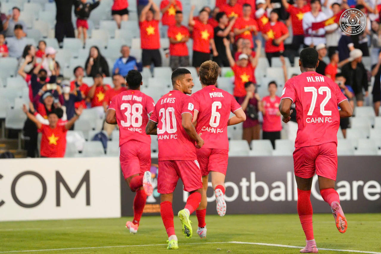 AFC Champions League Two: Công an Hà Nội vào vòng 1/8