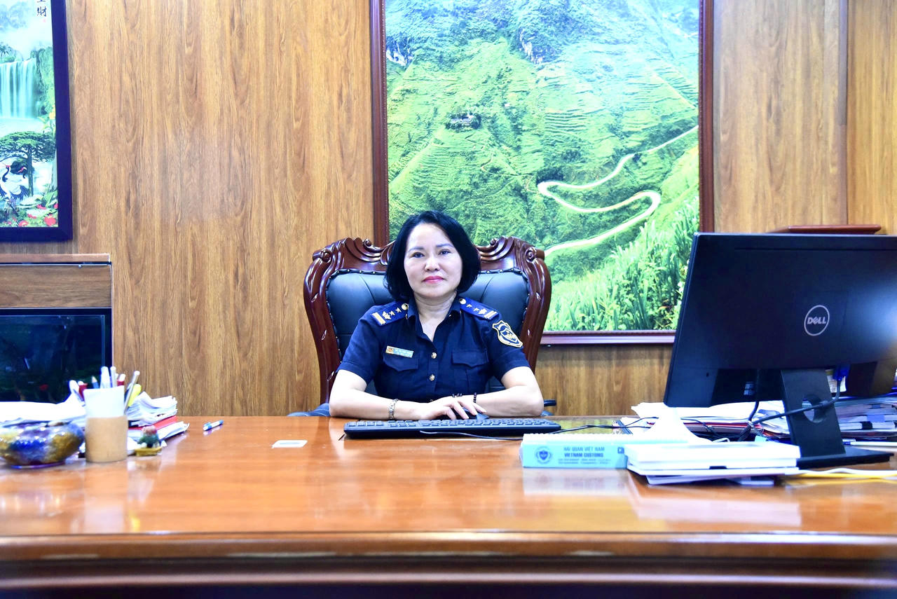 Bà&nbsp;Hà Thị Kim Dung, Đội trưởng Hải quan cửa khẩu quốc tế Hữu Nghị - Tỉnh Lạng Sơn. (Ảnh: Thanh Tùng)