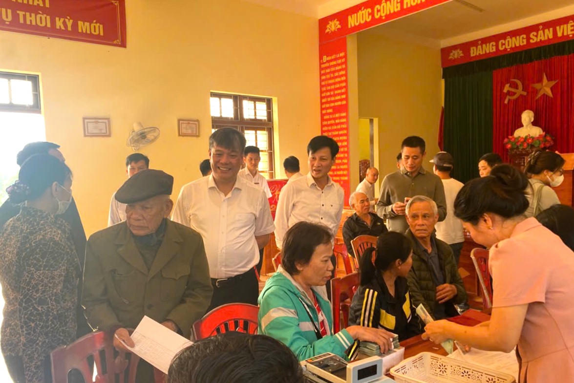 Xã Kiến Hải (Hải Phòng) thực hiện chi trả kinh phí GPMB phục vụ Dự án đầu tư xây dựng tuyến đường sắt Lào Cai-Hà Nội-Hải Phòng.