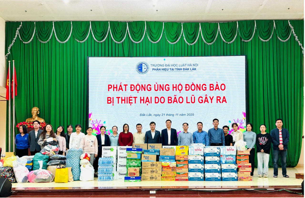 Ngày 21/11, Phân hiệu cũng đã kịp thời phát động quyên góp, thu được 45 triệu đồng cùng hơn 01 tấn nhu yếu phẩm.