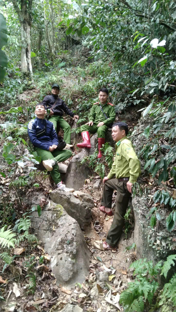 Hạt kiểm lâm phối hợp với các đơn vị trong công tác tuần tra, quản lý rừng trên địa bàn.