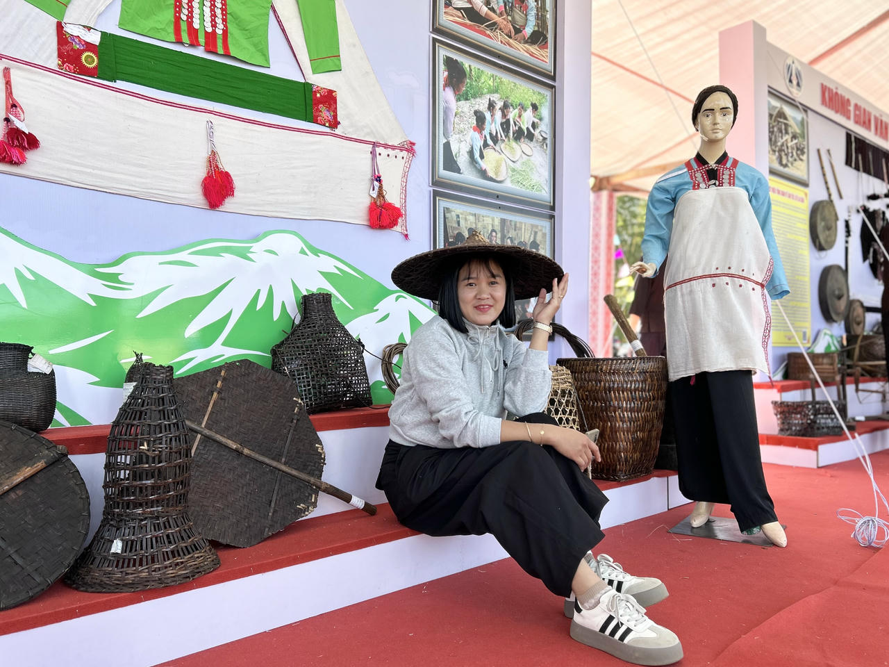 Không gian văn hóa các dân tộc tỉnh Lai Châu tại Tuần Du lịch – Văn hóa và Giải Marathon 2025 trở thành điểm nhấn đặc biệt, mang đến cho du khách cái nhìn sâu sắc về sự đa dạng văn hoá vùng Tây Bắc. 