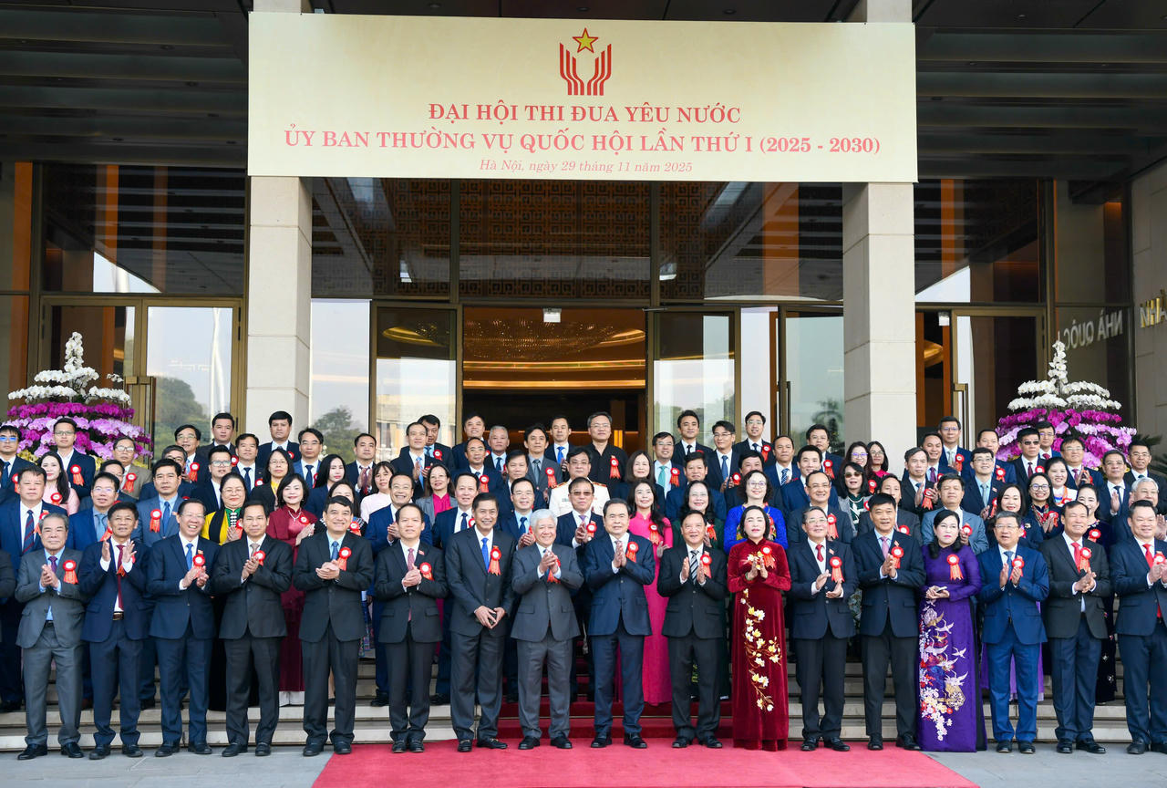 Chủ tịch Quốc hội phát động thi đua đổi mới các hoạt động của Quốc hội