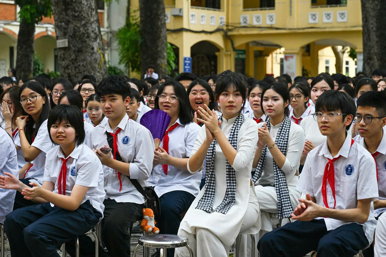 Mỗi HS cần sự đồng hành của cha mẹ, để trưởng thành. (Ảnh minh họa: PV)
