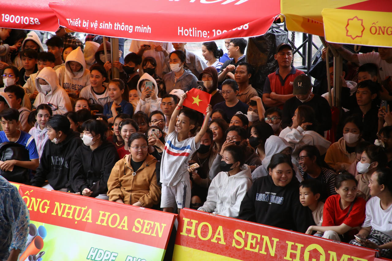 Tập đoàn Hoa Sen được khách hàng và khán giả yêu thương cũng như ủng hộ, đặc biệt nhờ các hoạt động cộng đồng ý nghĩa.