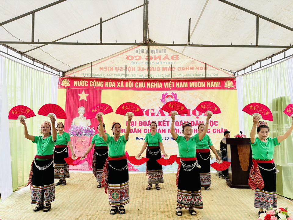 Đời sống Nhân dân xã Hùng Chân ngày càng được nâng lên cả vật chất và tinh thần.