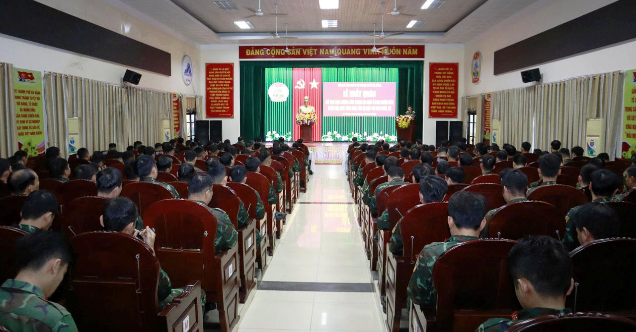 Quang cảnh lễ xuất quân của&nbsp;Bộ CHQS TP Đà Nẵng.