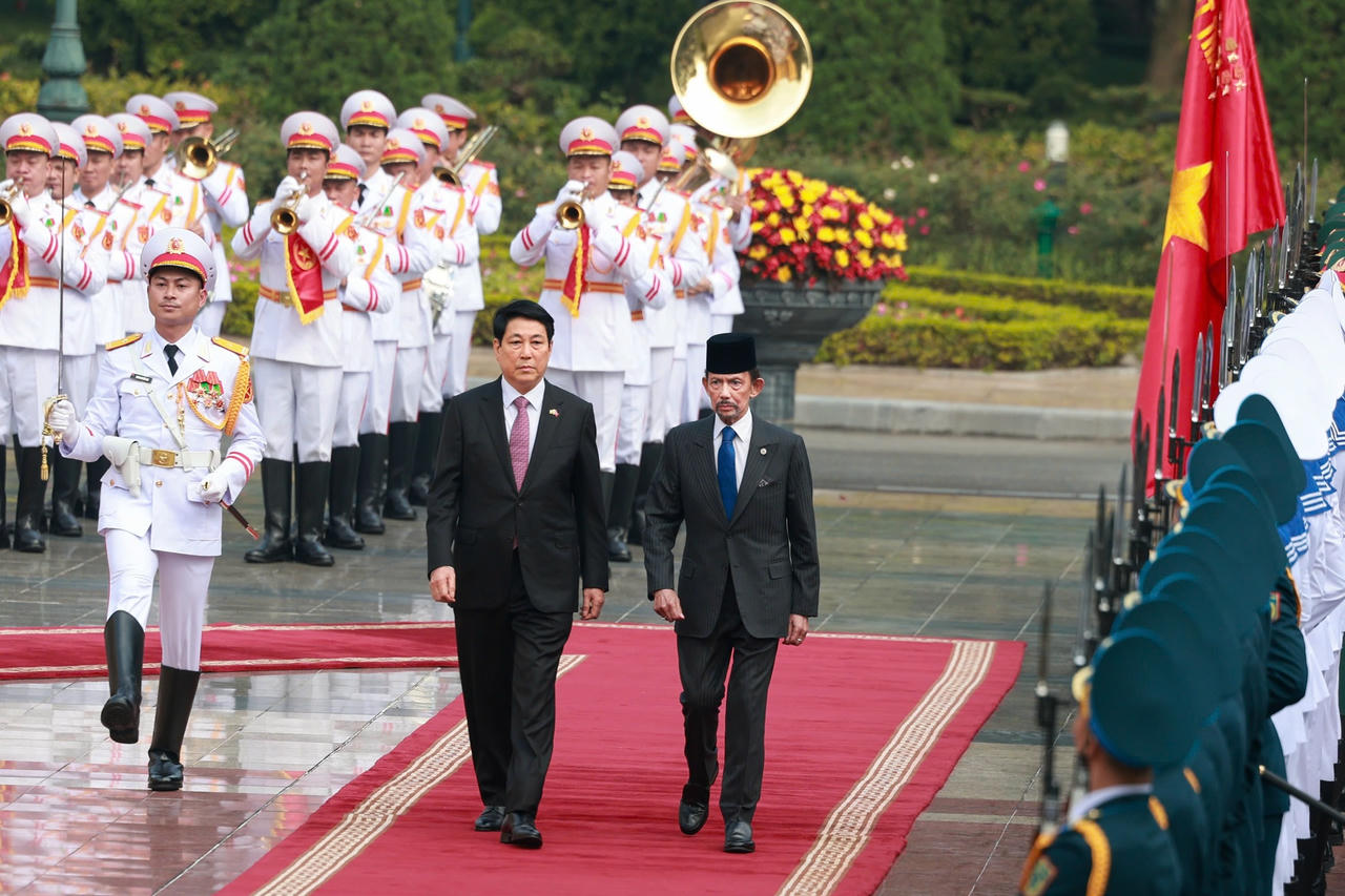 Chủ tịch nước Lương Cường chủ trì lễ đón chính thức Quốc vương Brunei