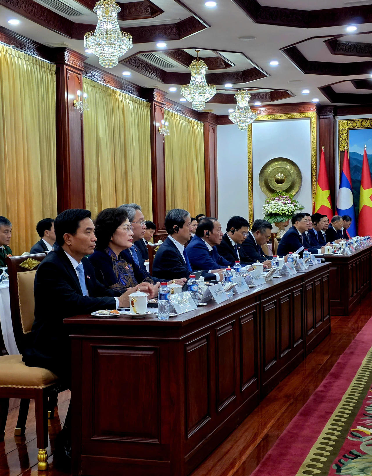 Bộ trưởng Tư pháp Nguyễn Hải Ninh dự Hội đàm giữa Tổng Bí thư Đảng Cộng sản Việt Nam Tô Lâm và Tổng Bí thư Đảng Nhân dân cách mạng Lào, Chủ tịch Lào Thongloun Sisoulith (Viên Chăn, 1/12/2025)