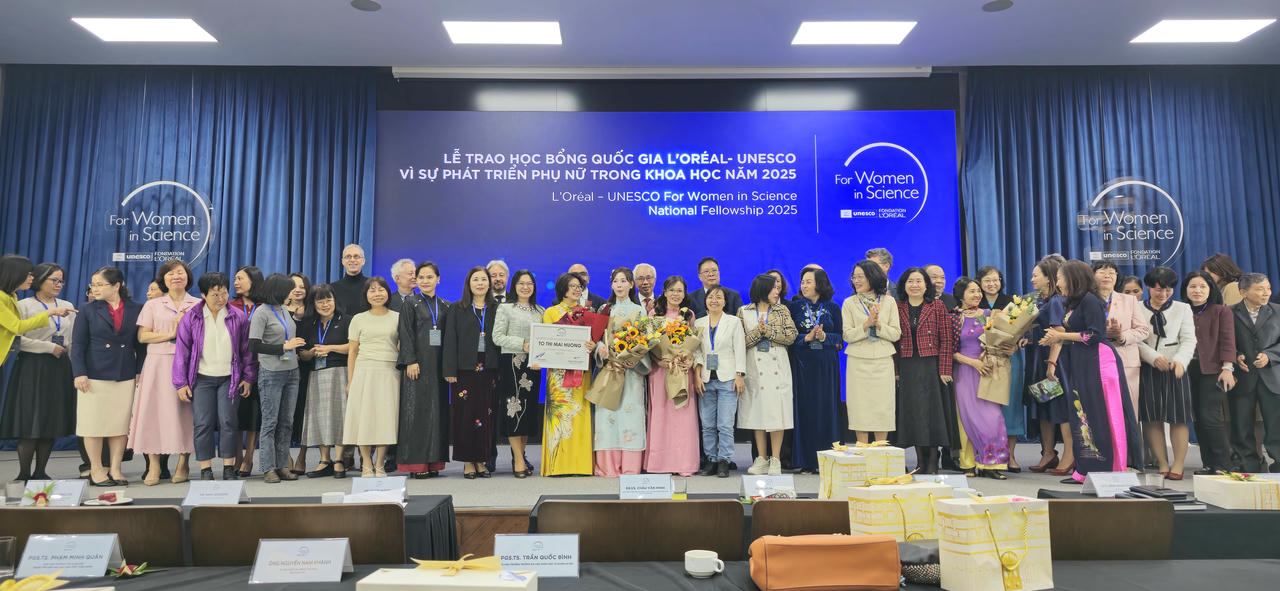 3 gương mặt xuất sắc được trao học bổng quốc gia L’Oréal – UNESCO Vì sự phát triển phụ nữ trong khoa học