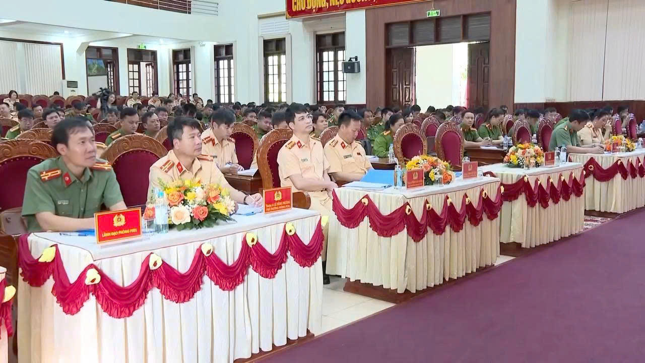 Toàn cảnh Hội nghị tập huấn nghiệp vụ với sự tham gia của 170 cán bộ, chiến sĩ Công an cơ sở tỉnh Gia Lai.