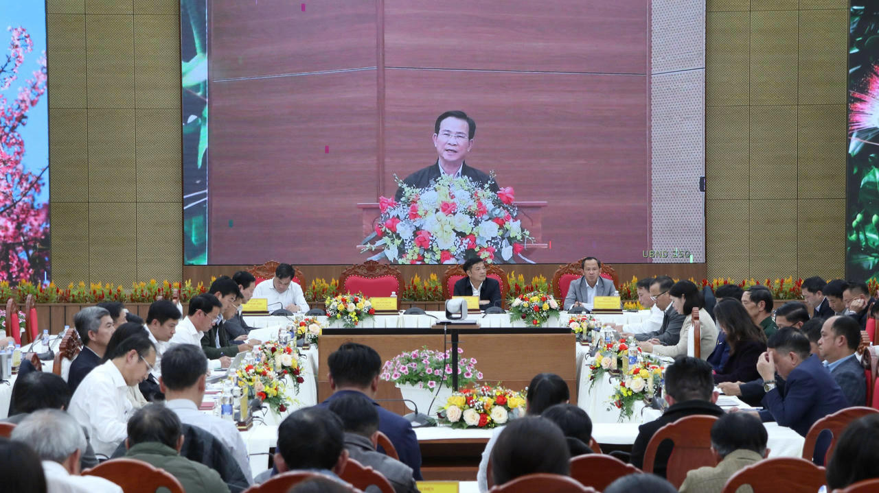 Toàn cảnh hội nghị.