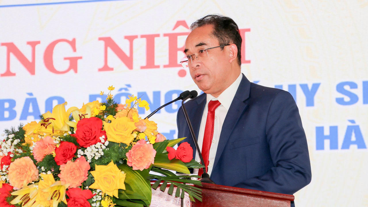 Phó Chủ tịch UBND TP Đà Nẵng Trần Anh Tuấn phát biểu tại lễ tưởng niệm. 