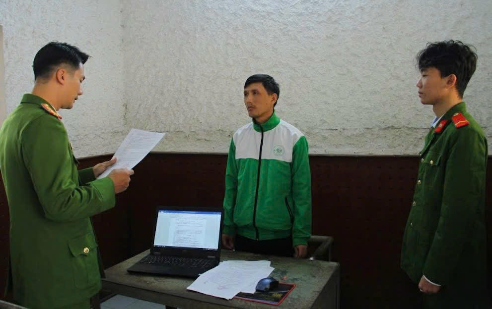 Khởi tố đối tượng dùng dao đâm người do mâu thuẫn lúc xem đánh cờ 