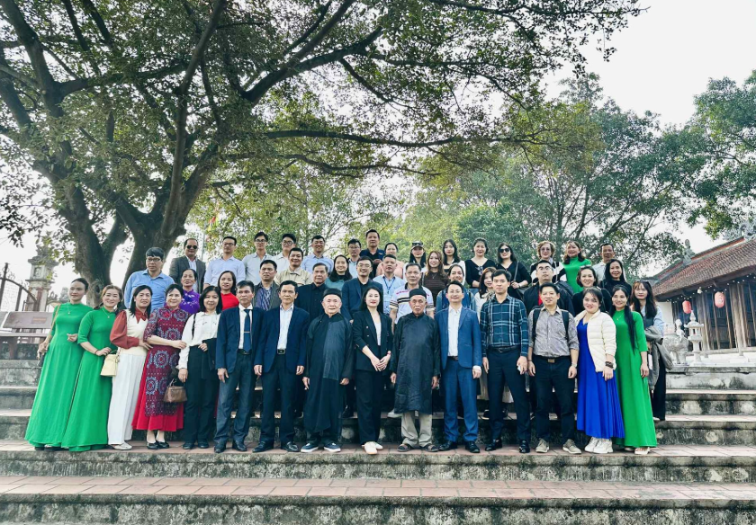 Đoàn khảo sát, kết nối các đơn vị lữ hành để xây dựng sản phẩm du lịch tại xã Kim Anh.