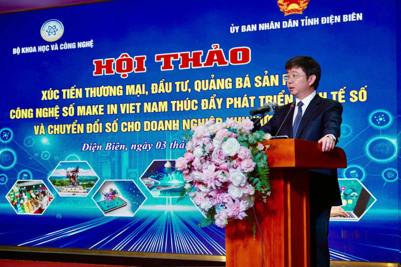 Thứ trưởng Bộ KH&CN Bùi Hoàng Phương phát biểu tại hội thảo thúc đẩy chuyển đổi số tại Điện Biên