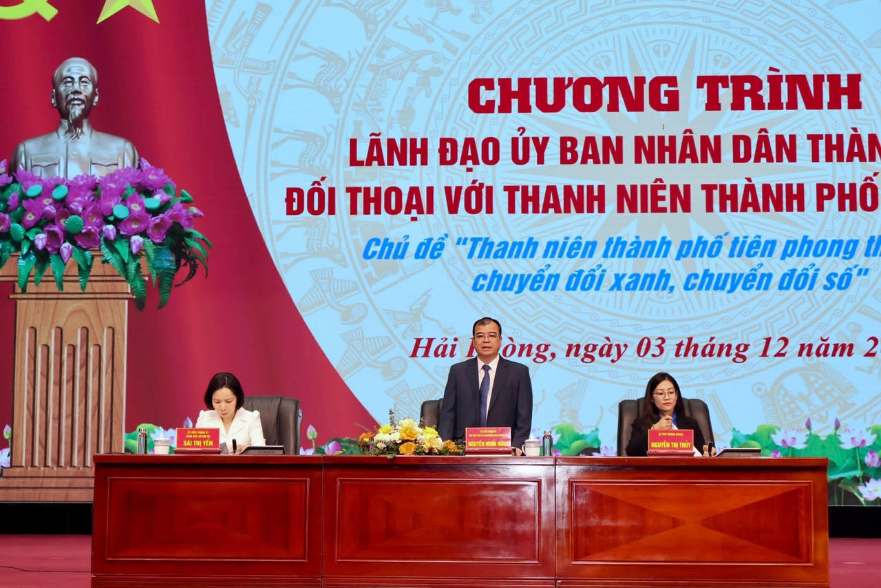 Phó Chủ tịch UBND TP Nguyễn Minh Hùng chủ trì đối thoại.