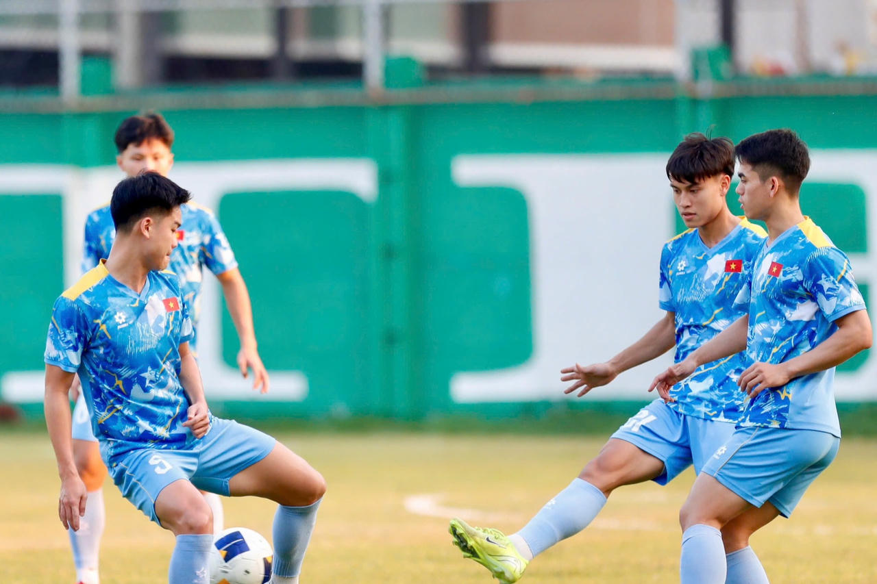 U22 Việt Nam quyết thắng đậm U22 Lào trong trận ra quân SEA Games 33