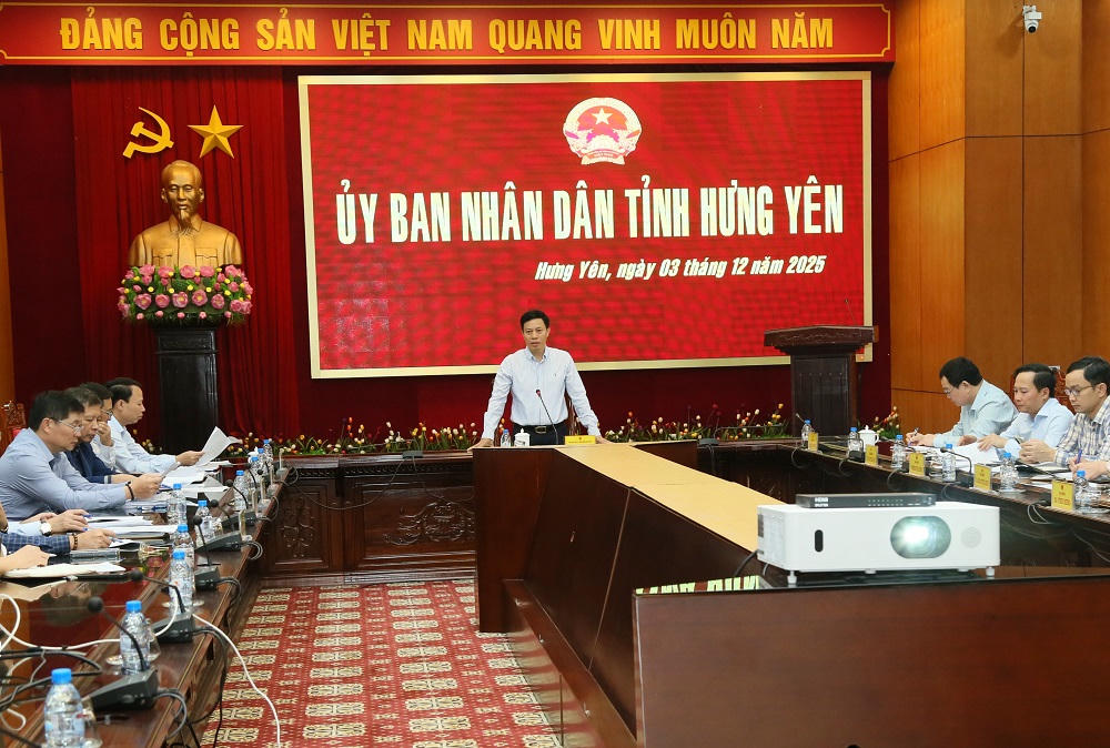 Ông Lại Văn Hoàn, Phó Chủ tịch UBND tỉnh Hưng Yên làm việc với các đơn vị, địa phương liên quan về tiến độ triển khai dự án đầu tư xây dựng tuyến đường từ phường Thái Bình đi xã Hưng Hà kết nối với phường Phố Hiến.