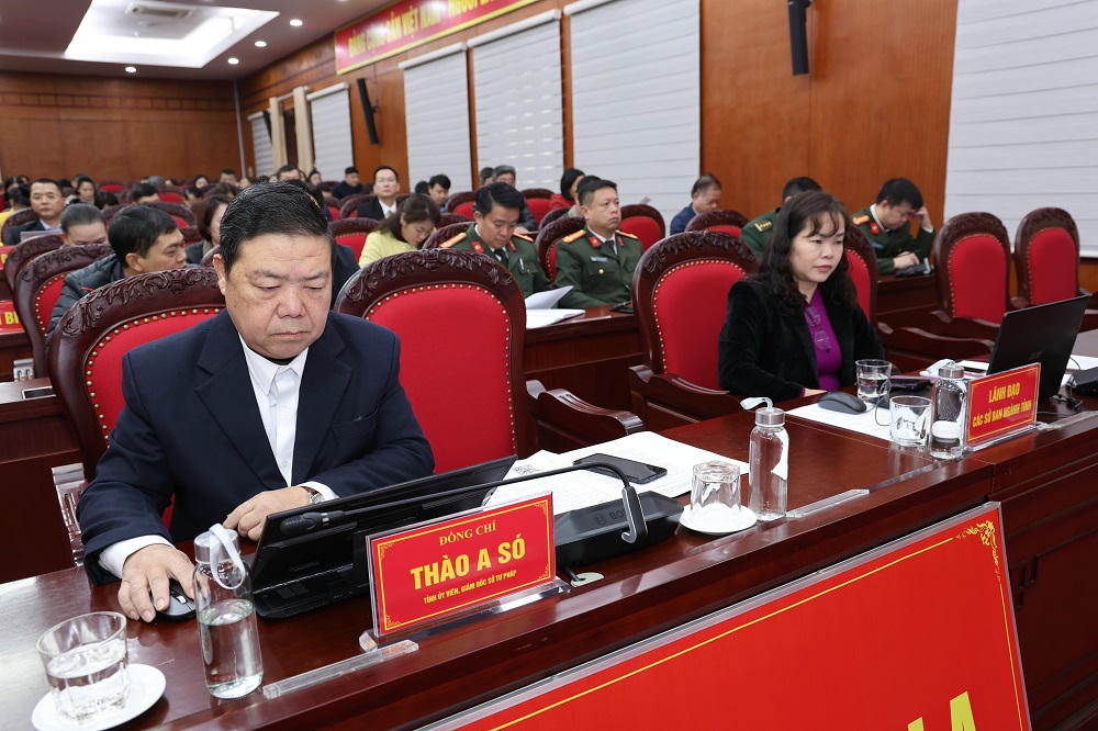 Lãnh đạo Sở Tư pháp tỉnh Sơn La (cơ quan thường trực Hội đồng phối hợp, phổ biến giáo dục pháp luật tỉnh) tham dự hội nghị.