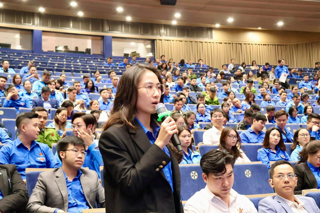 Thanh niên TP kiến nghị các vấn đề thúc đẩy chuyển đổi xanh, chuyển đổi số của TP.