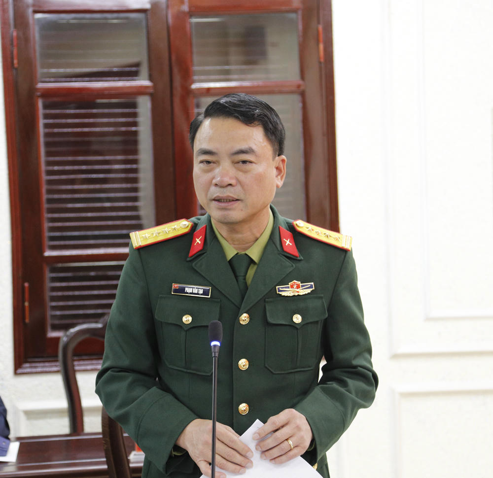 

Chỉ huy trưởng Bộ Chỉ huy quân sự (CHQS) tỉnh, Đại tá Phạm Văn Tạo phát biểu tại hội nghị.