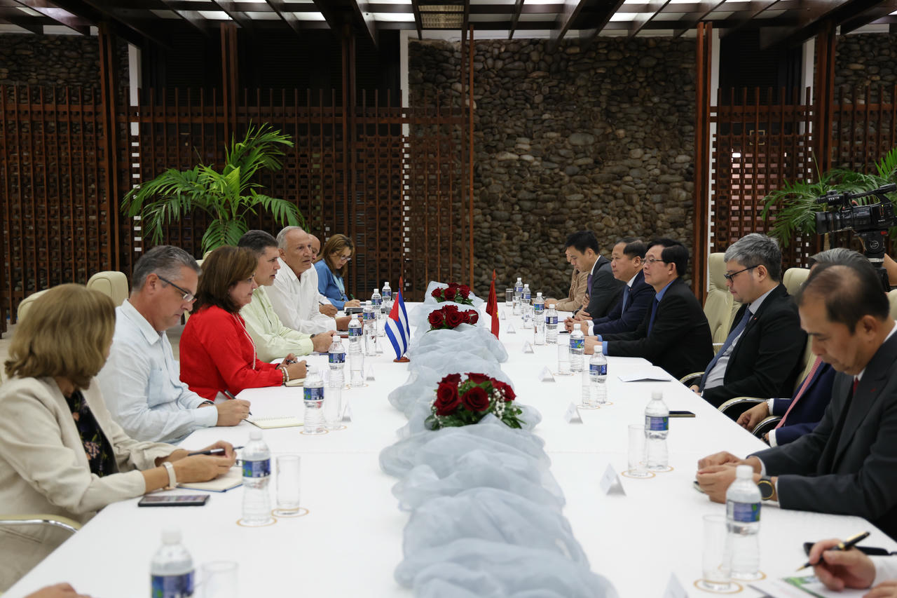 Nỗ lực thúc đẩy quan hệ hợp tác Việt Nam - Cuba ngày càng hiệu quả, thực chất và bền vững