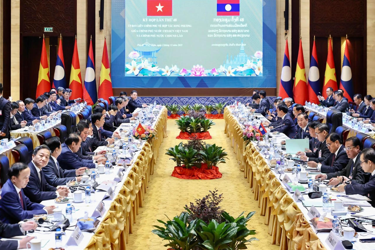 Tạo đột phá mới trong hợp tác song phương Việt Nam - Lào
