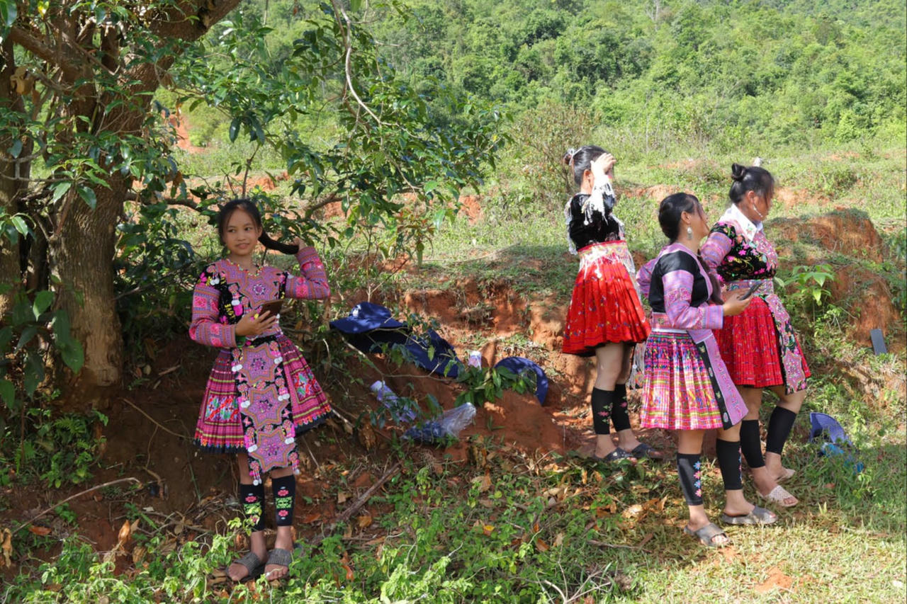 Thu hẹp khoảng cách thông tin để giảm nghèo đa chiều