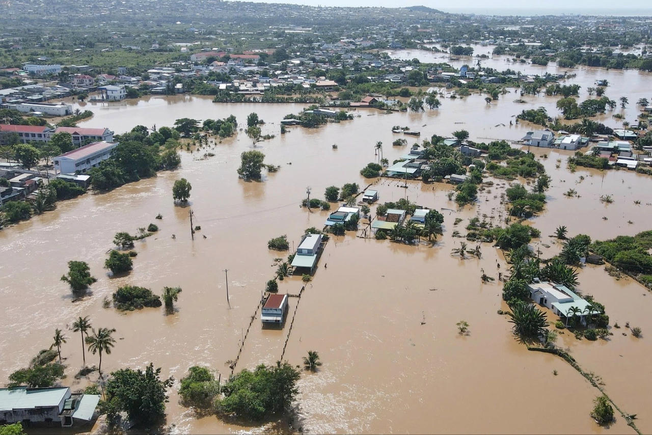 Thiệt hại do mưa lũ xảy ra trên địa bàn Lâm Đồng: Hơn 6.000 ngôi nhà bị ngập, đã có thiệt hại về người
