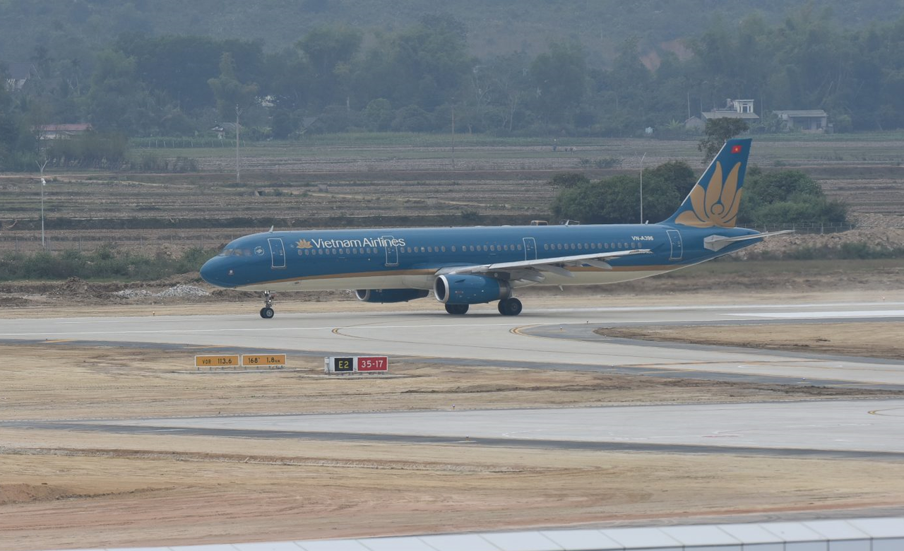 Chính thức mở đường bay mới Thành phố Hồ Chí Minh - Điện Biên - Hà Nội.