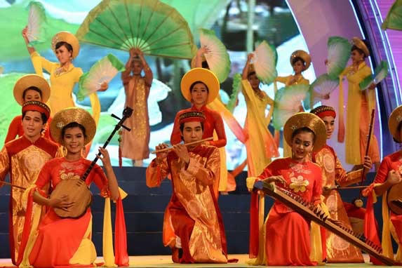 7 giải pháp trọng tâm phát triển văn học, nghệ thuật trong thời kỳ mới