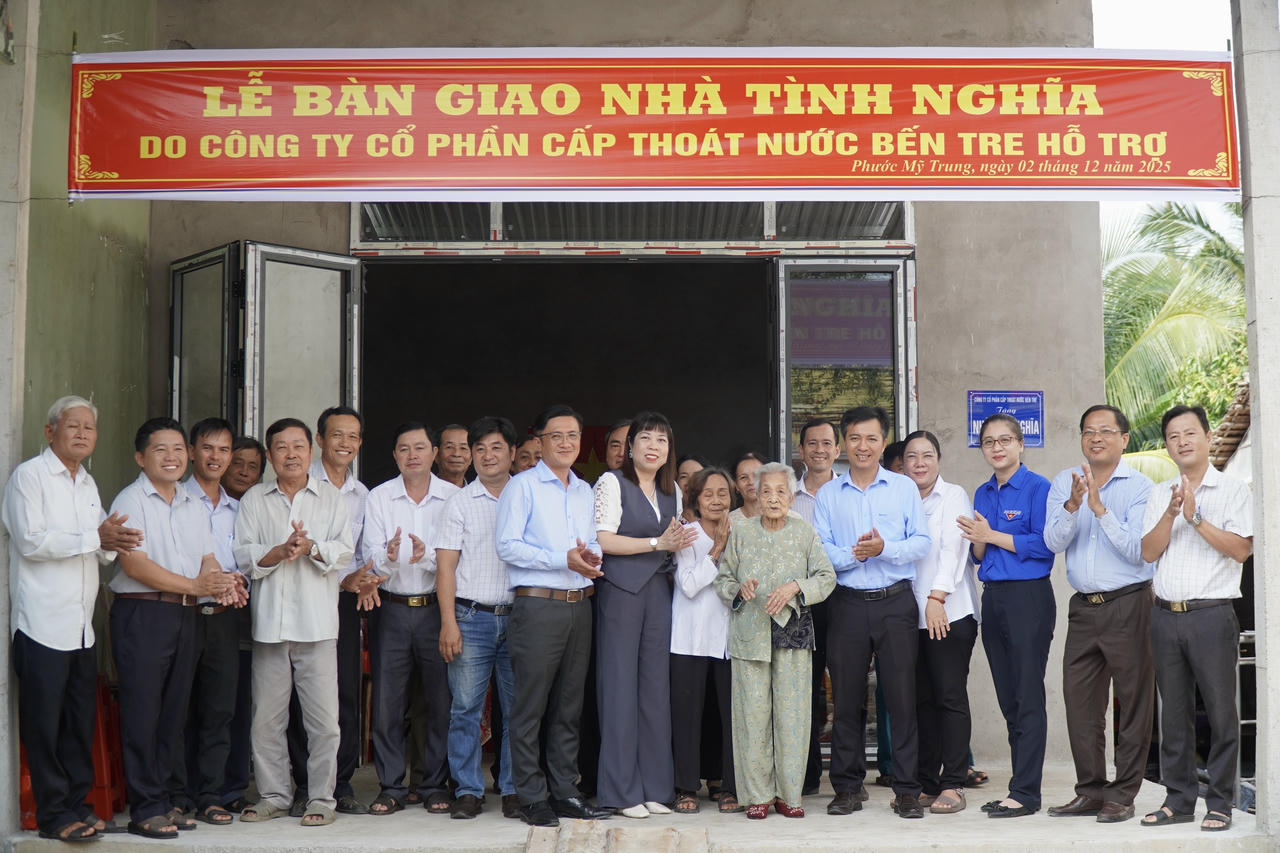 BEWACO trao tặng nhà tình nghĩa cho vợ liệt sĩ 96 tuổi