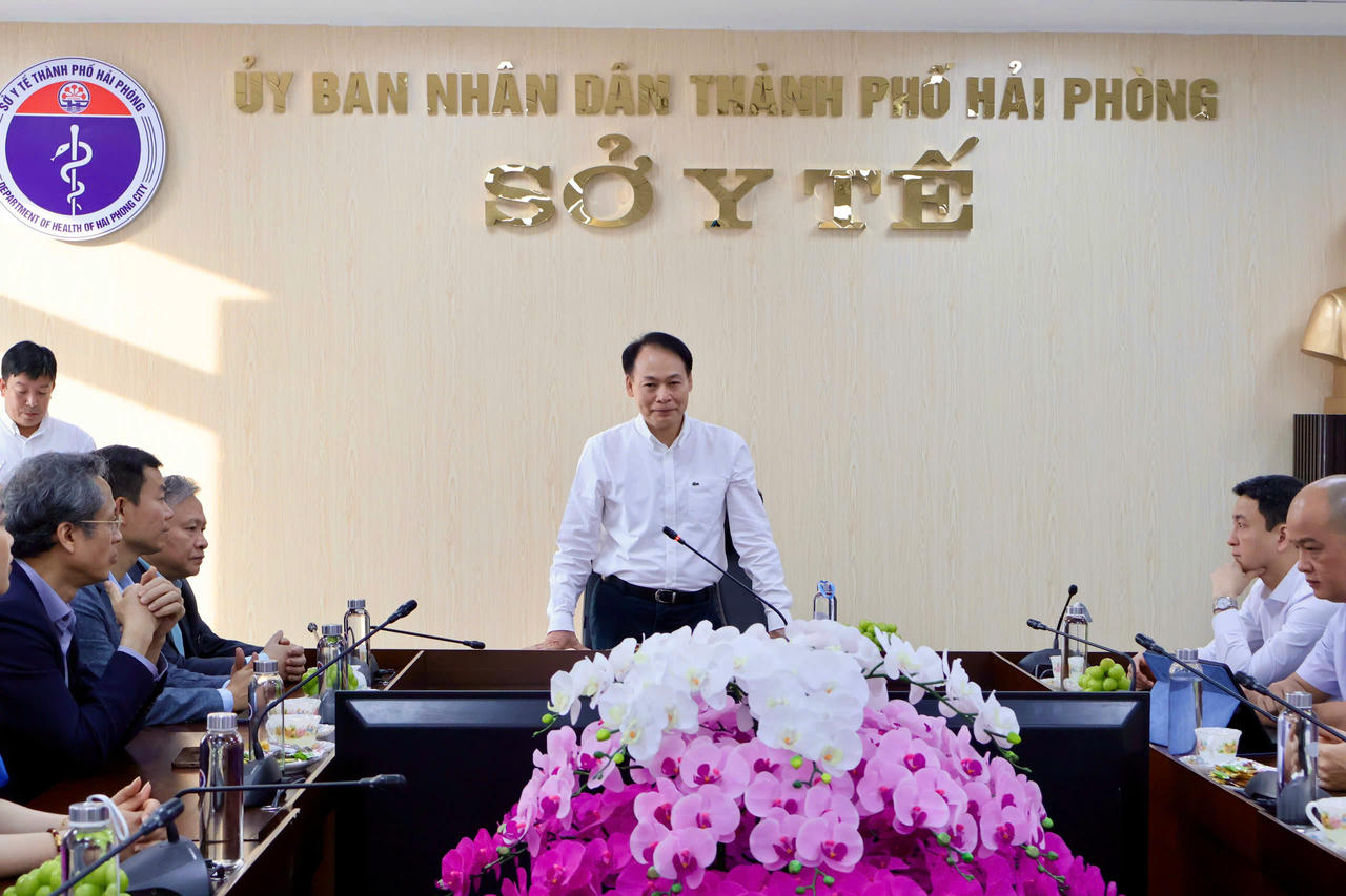 Giám đốc Sở Y tế Hải Phòng Lê Minh Quang phát biểu tại lễ xuất quân.