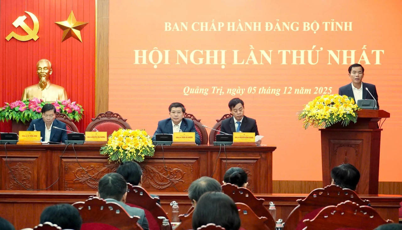 BCH Đảng bộ tỉnh Quảng Trị họp lần thứ nhất.. 