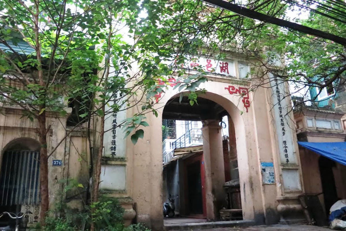 Những cánh cổng làng Tây Hồ - 'Dấu chạm' của lịch sử 