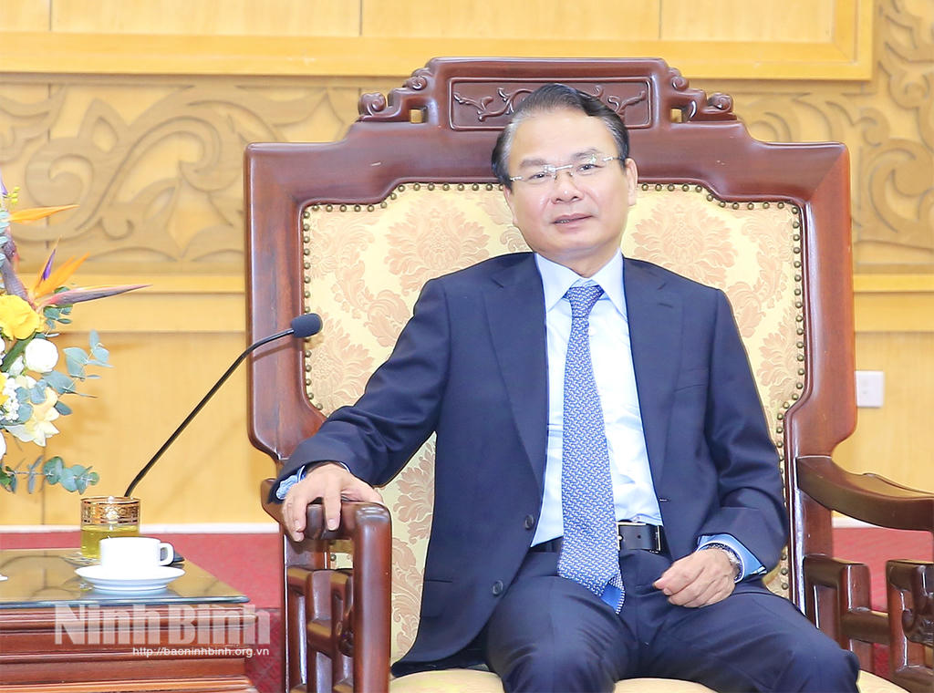 Bí thư Tỉnh ủy, Đặng Xuân Phong tiếp xã giao Đoàn công tác Tập đoàn Thái Bình Dương (Trung Quốc. (ảnh Báo Ninh Bình)