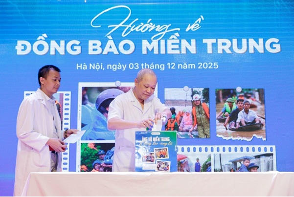 Hoạt động thiện nguyện của Bệnh viện Đa khoa Phương Đông hướng về miền Trung.