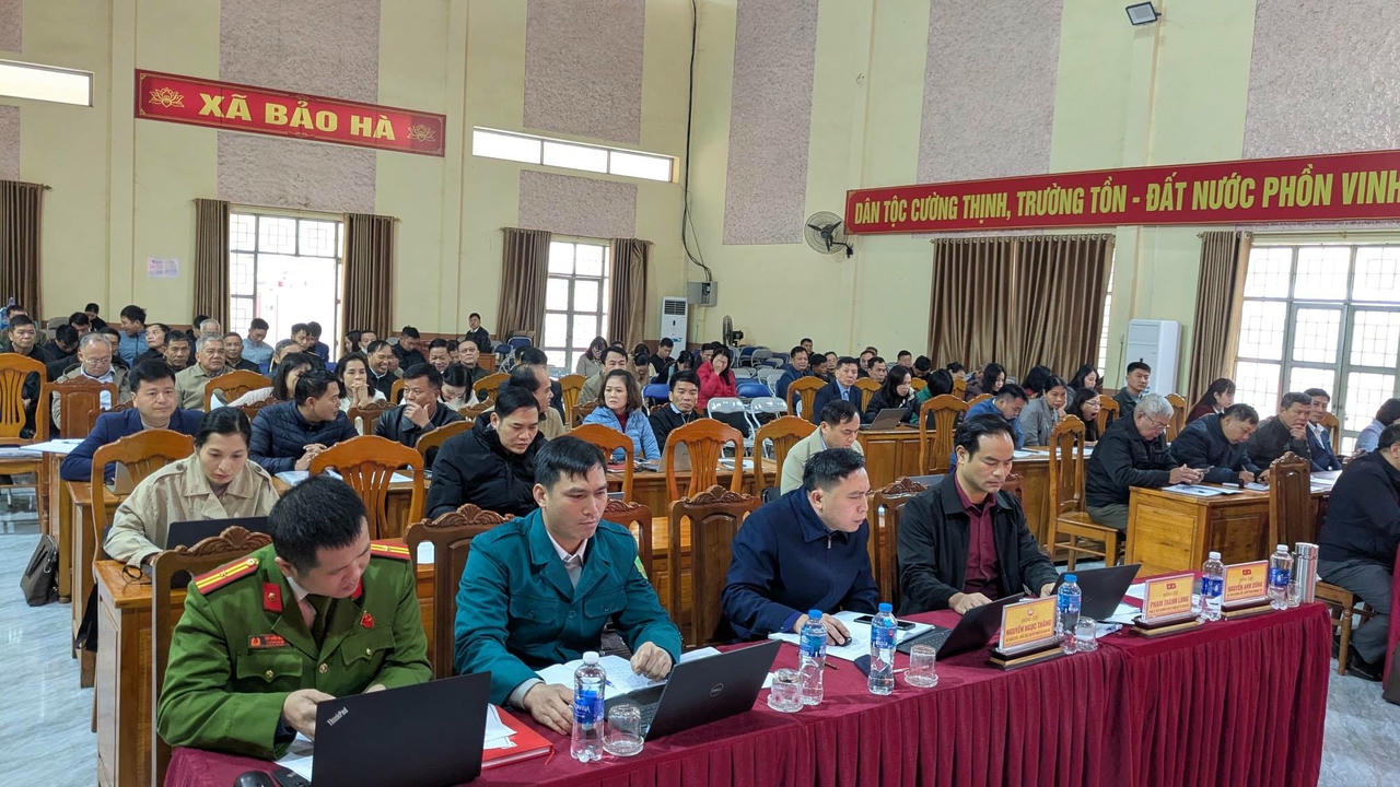 Các đại biểu tham dự hội nghị.