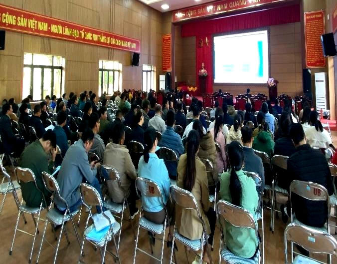 Bản Lầu (Lào Cai) tăng cường kỹ năng rà soát hộ nghèo, hộ cận nghèo năm 2025