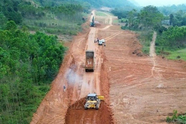 Thủ tướng yêu cầu đẩy nhanh tiến độ giải ngân vốn đầu tư công cuối năm