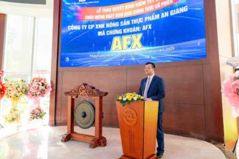 Ông Đặng Quang Thái – Chủ tịch HĐQT Công ty CP Xuất nhập khẩu Nông sản Thực phẩm An Giang phát biểu tại buổi lễ. 