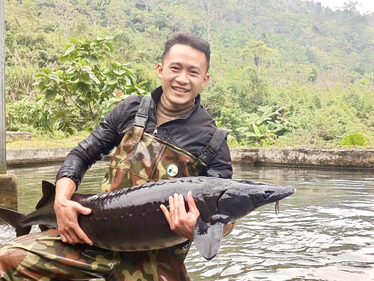 “Chạm” vào Thượng Minh qua ánh sáng rừng trúc và vị ngọt cá tầm