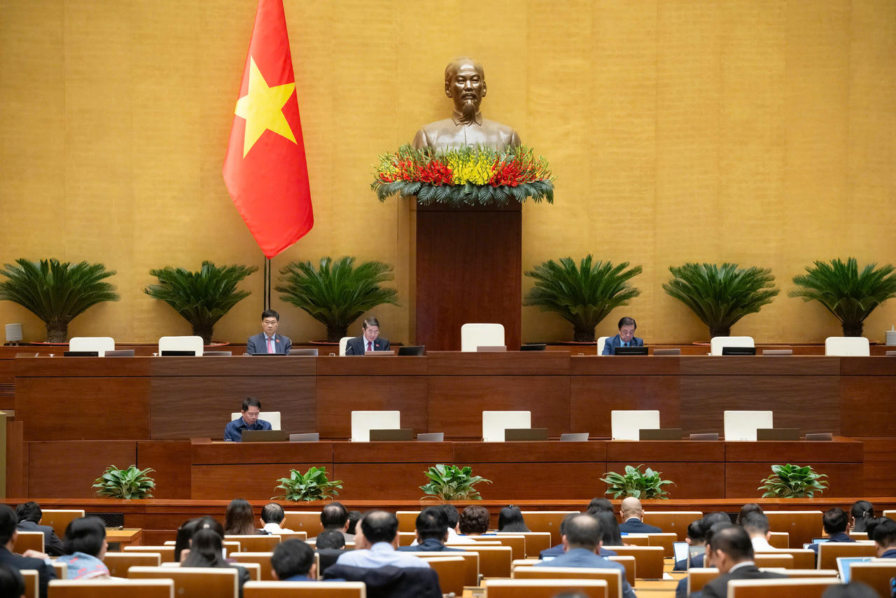 Tháo gỡ điểm nghẽn thể chế, huy động nguồn lực, thúc đẩy Thủ đô phát triển bền vững