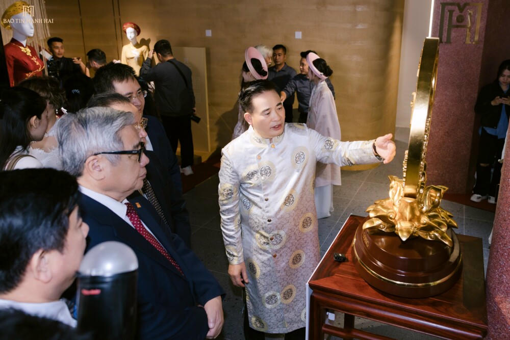 Những BST của Bảo Tín Mạnh Hải công bố không chỉ có giá trị vật chất mà còn mang giá trị về văn hóa tinh thần, sự tự hào, tự tôn dân tộc
