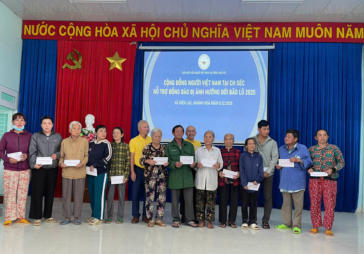 Tấm lòng kiều bào Cộng hòa Czech hướng về miền Trung – Tây Nguyên sau đợt lũ lịch sử