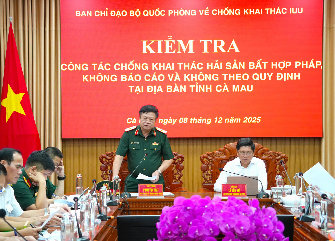 Thiếu tướng Phạm Văn Hoạt – Phó Cục trưởng Cục Tác chiến, Phó Trưởng Ban Chỉ đạo Bộ Quốc phòng về chống khai thác IUU phát biểu tại buổi kiểm tra IUU.