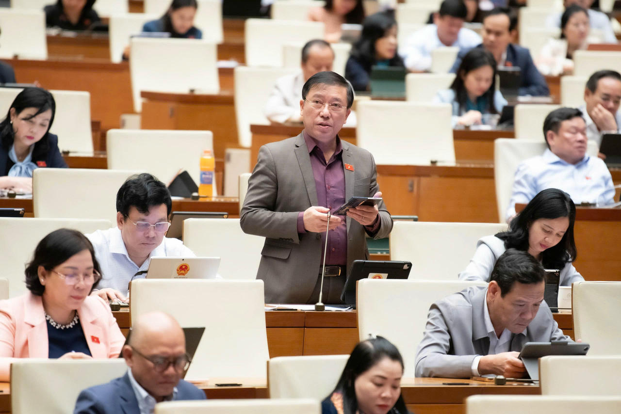 Sớm hoàn thiện hành lang pháp lý xử lý tội phạm công nghệ cao
