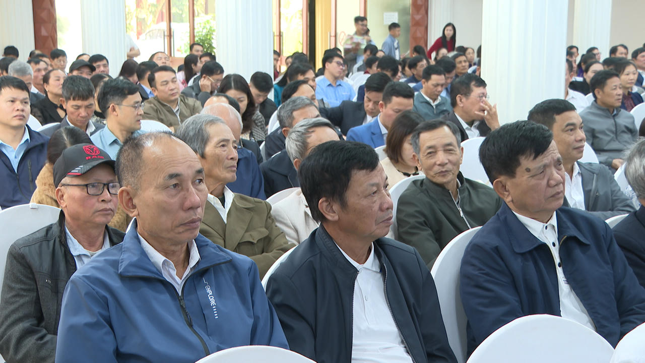 Các đại biểu dự hội nghị.